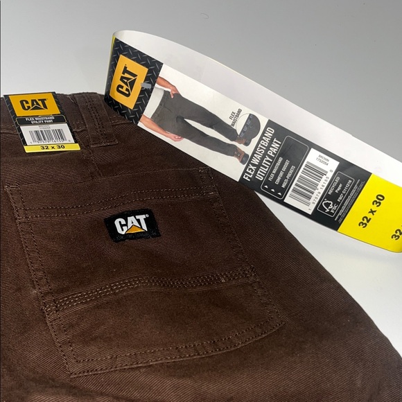 Caterpillar Men's Cargo Pants - Brown - Picture 8 of 9